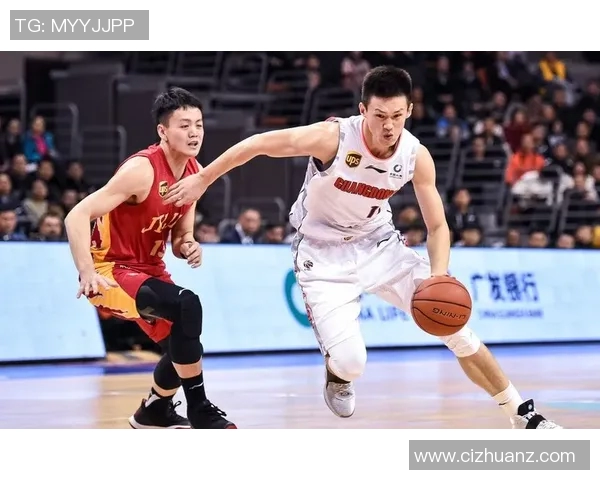 马来西亚篮球队迎战新加坡队精彩对决引发球迷热议